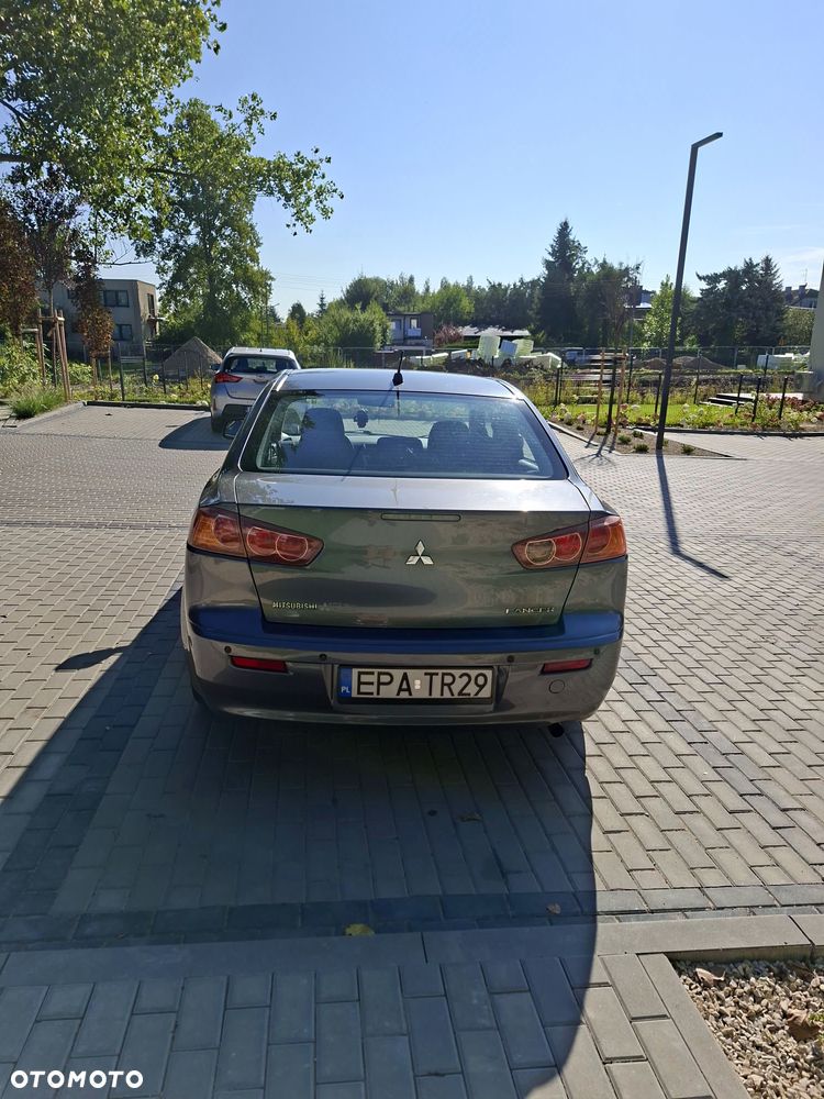 Mitsubishi Lancer 1.5 Inform - 3