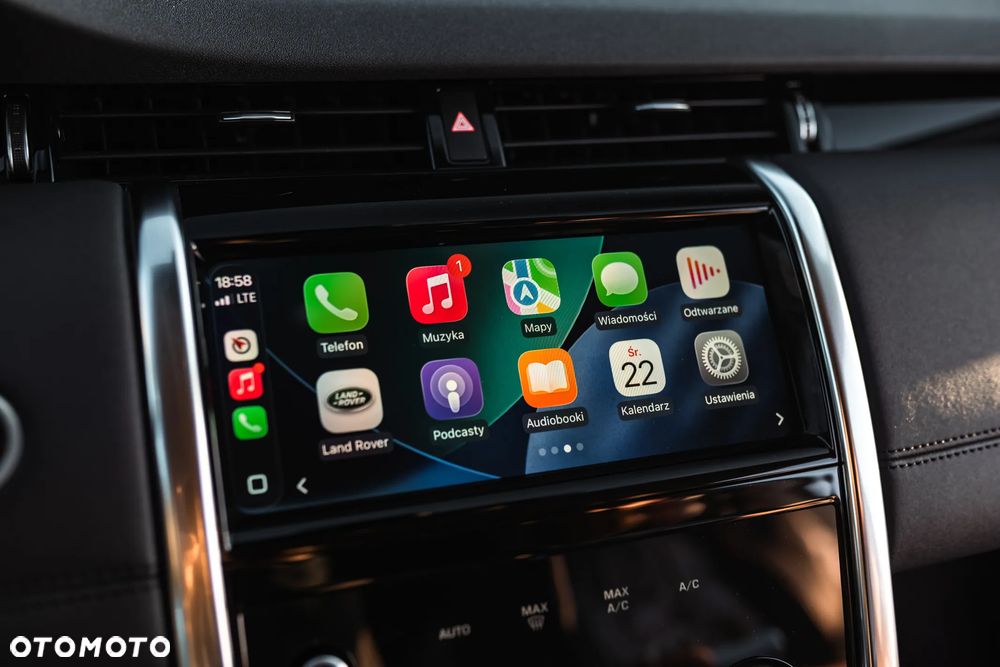 Land Rover Discovery Sport - 16