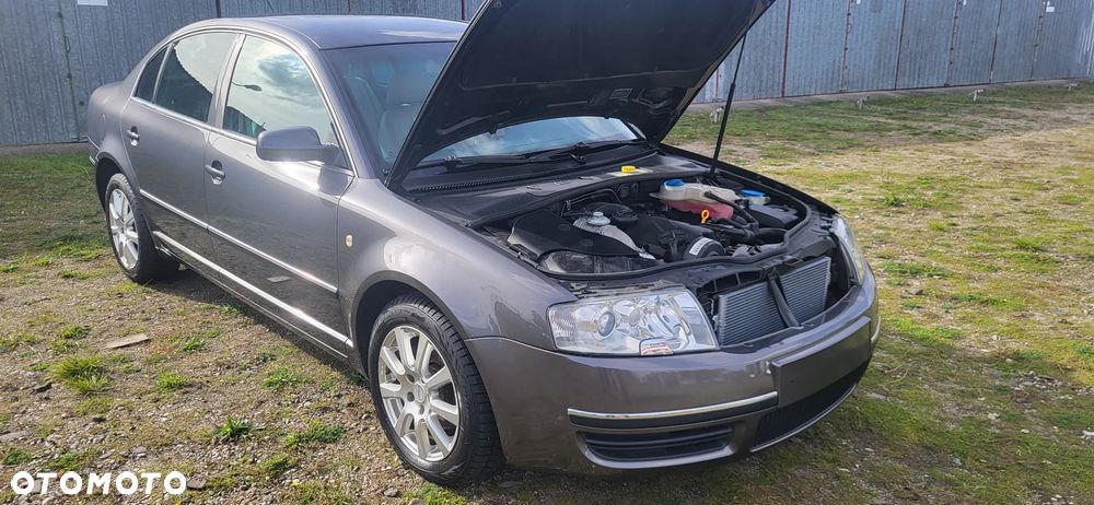 Skoda Superb 2005 photo 2