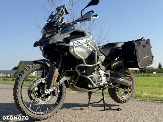 BMW F - 2