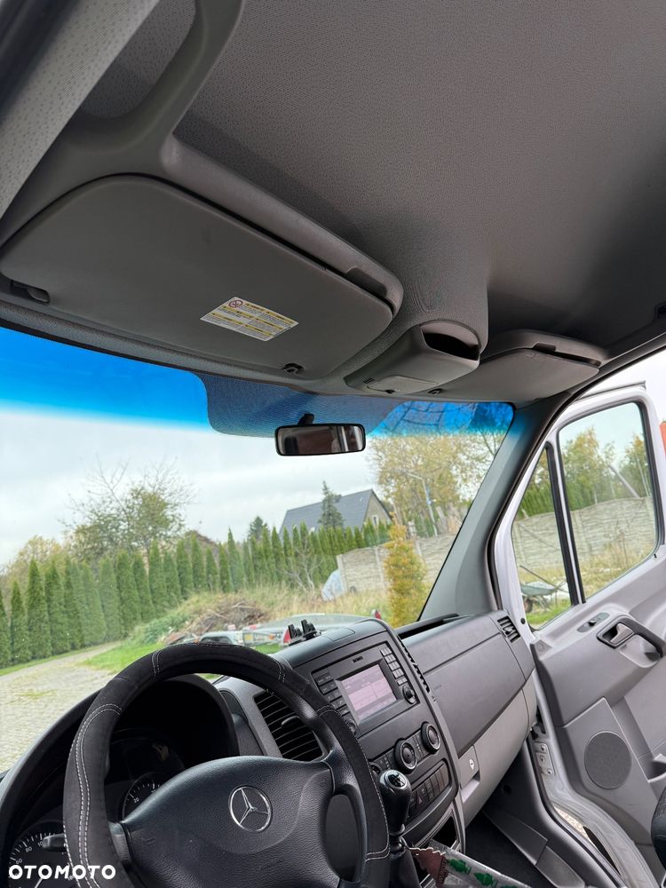 Mercedes-Benz Sprinter - 16