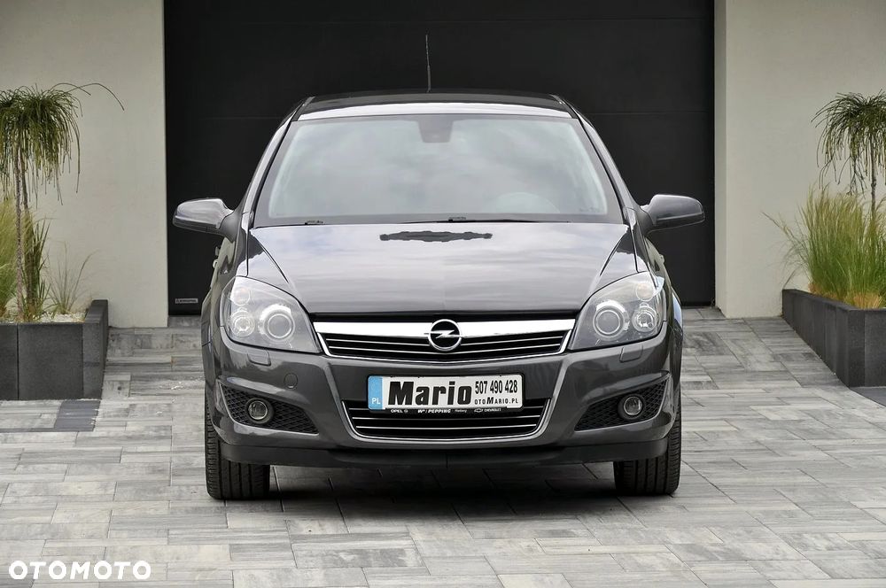 Opel Astra 1.6 Turbo Sport - 2
