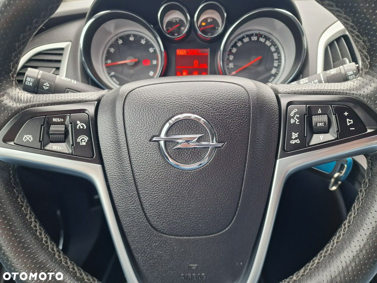 Opel Astra GTC 1.4 Turbo - 32