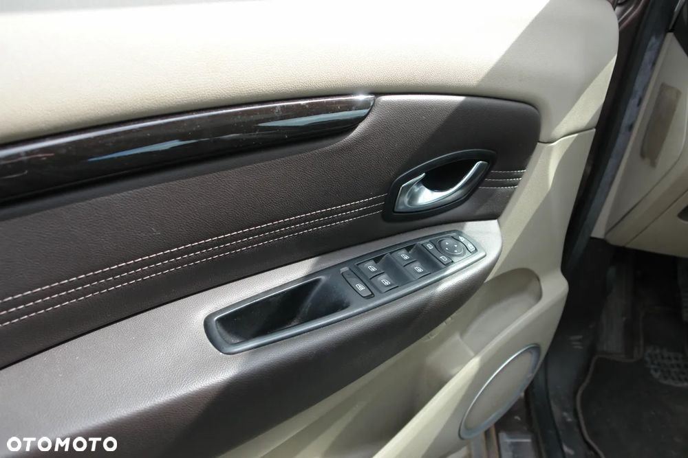 Renault Grand Scenic - 5