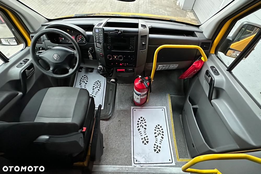 Volkswagen Crafter AUTOBUS - 34