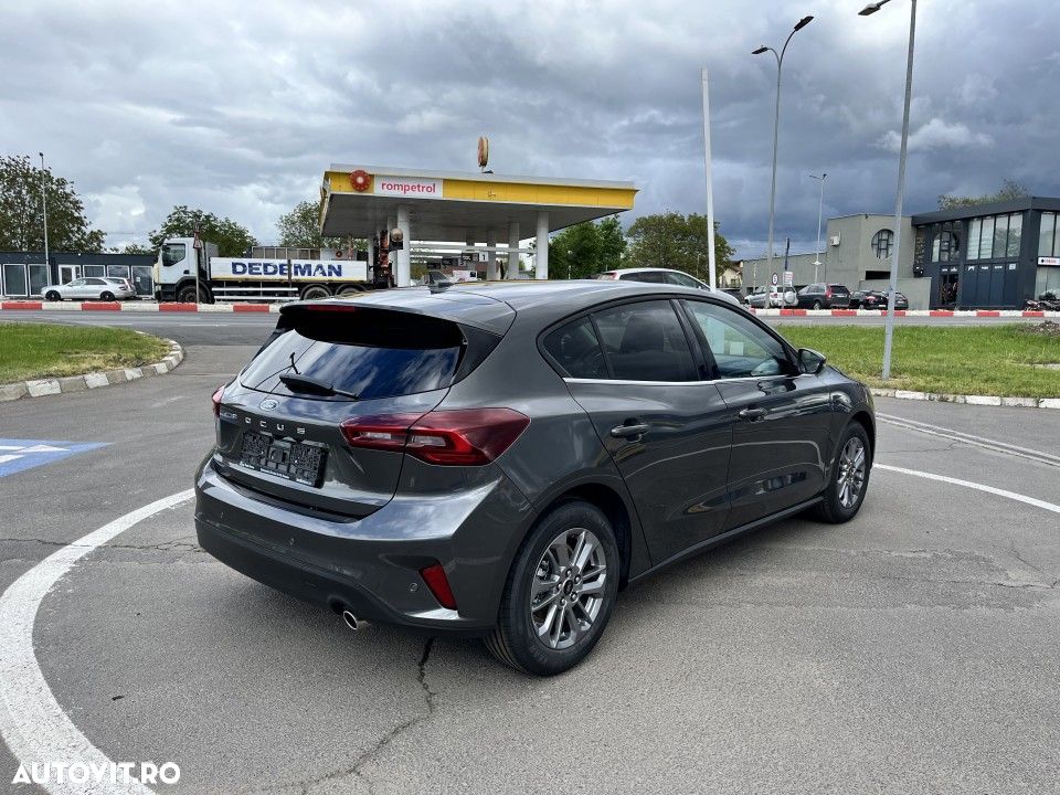 Ford Focus - 5