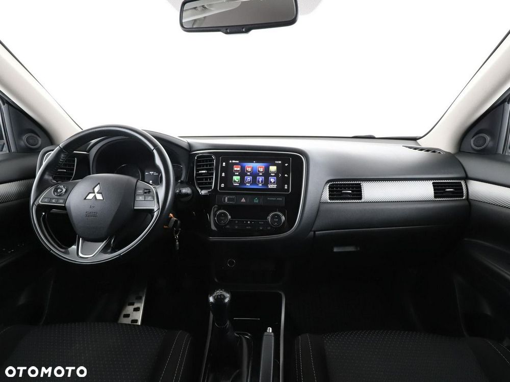 Mitsubishi Outlander 2.0 2WD - 16