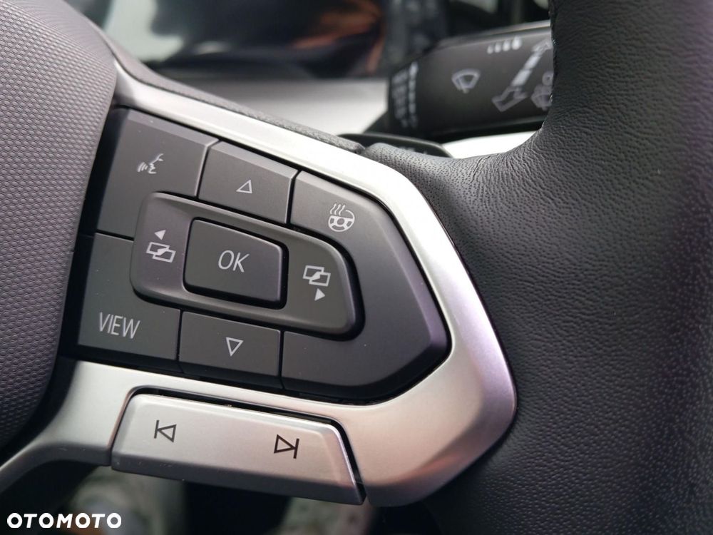 Volkswagen Golf - 11