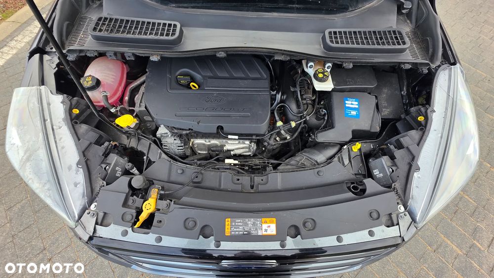 Ford Kuga 1.5 EcoBoost 2x4 ST-Line - 10