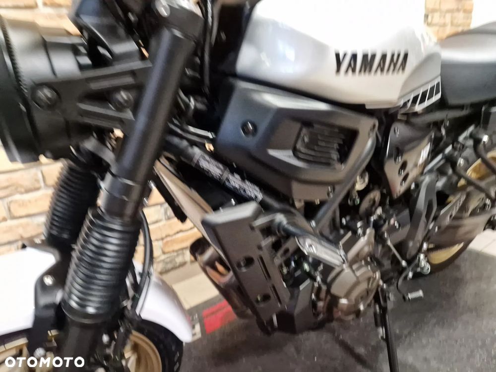 Yamaha XSR - 23