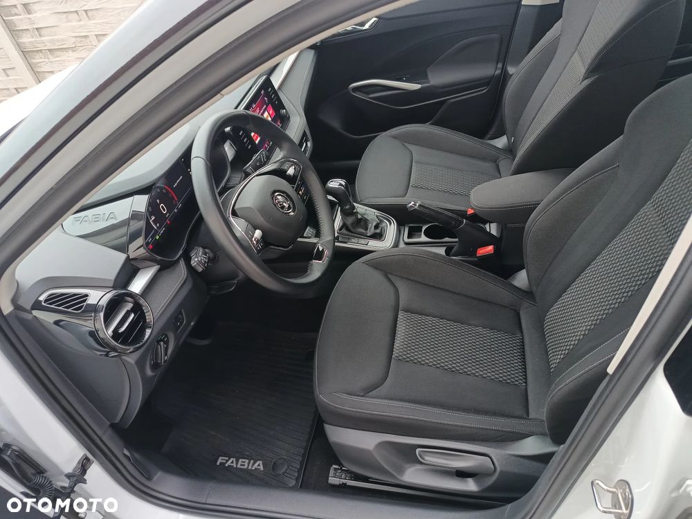 Skoda Fabia 1.0 TSI DSG Ambition - 8