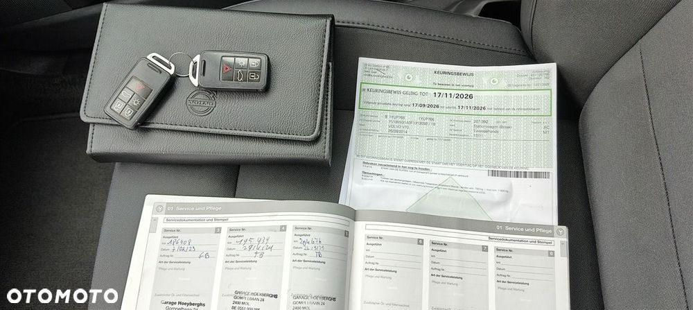 Volvo V70 D3 Momentum - 30