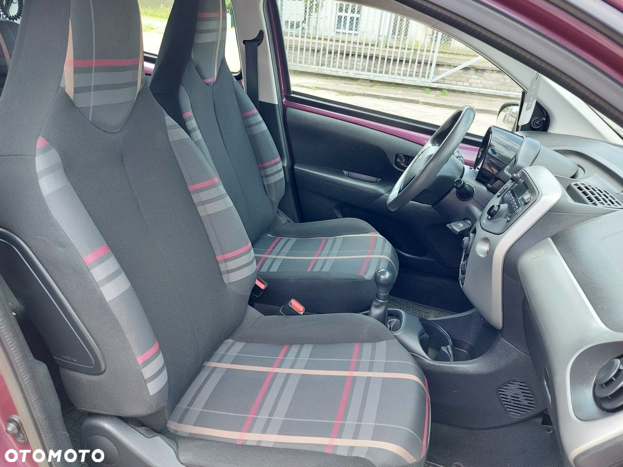 Peugeot 108 - 14