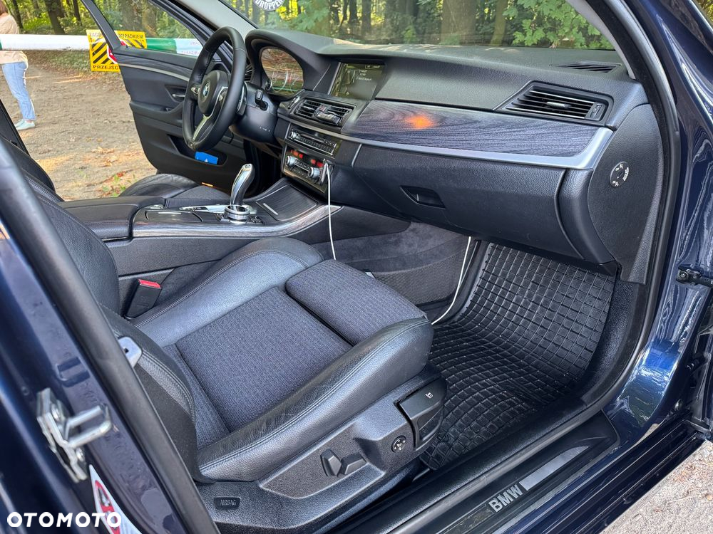 BMW Seria 5 520d - 5