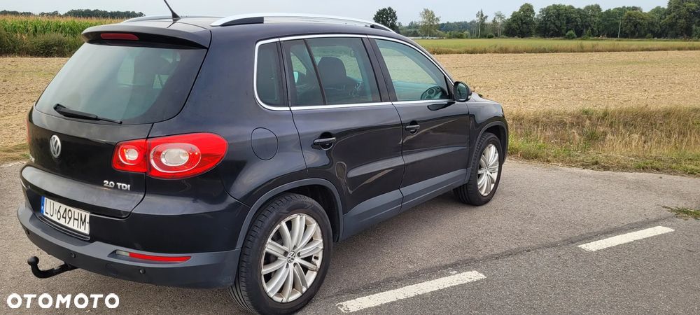 Volkswagen Tiguan - 2