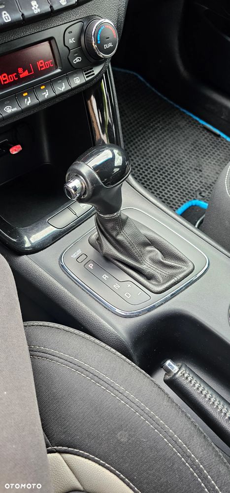 Kia Ceed 1.6 CRDi GT Line DCT - 26