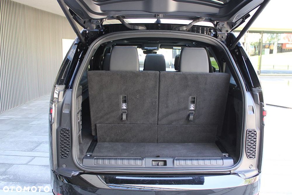 Land Rover Discovery 2.0 P300 R-Dynamic S - 38