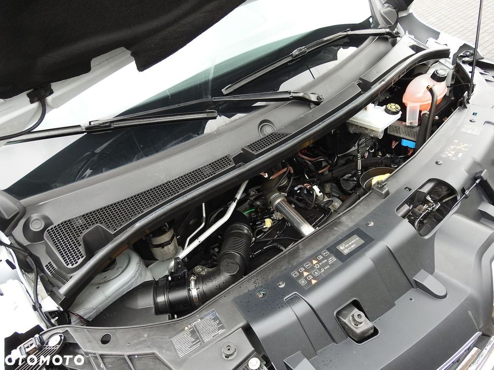 Renault MASTER  CHŁODNIA KONTENER 0*C LEDY KLIMATYZACJA  145KM - 29