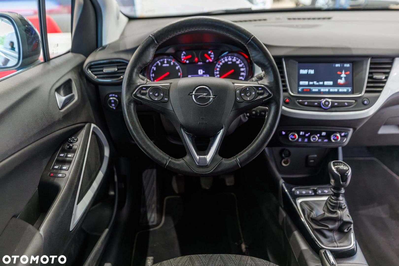 Opel Crossland X - 9