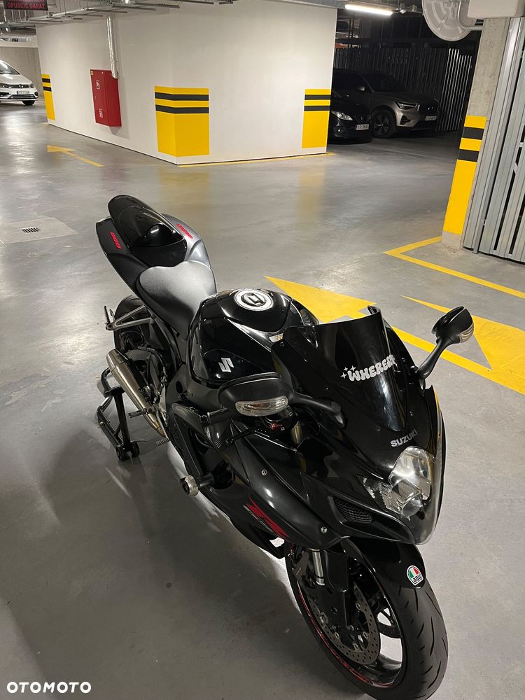 Suzuki GSX-R - 11