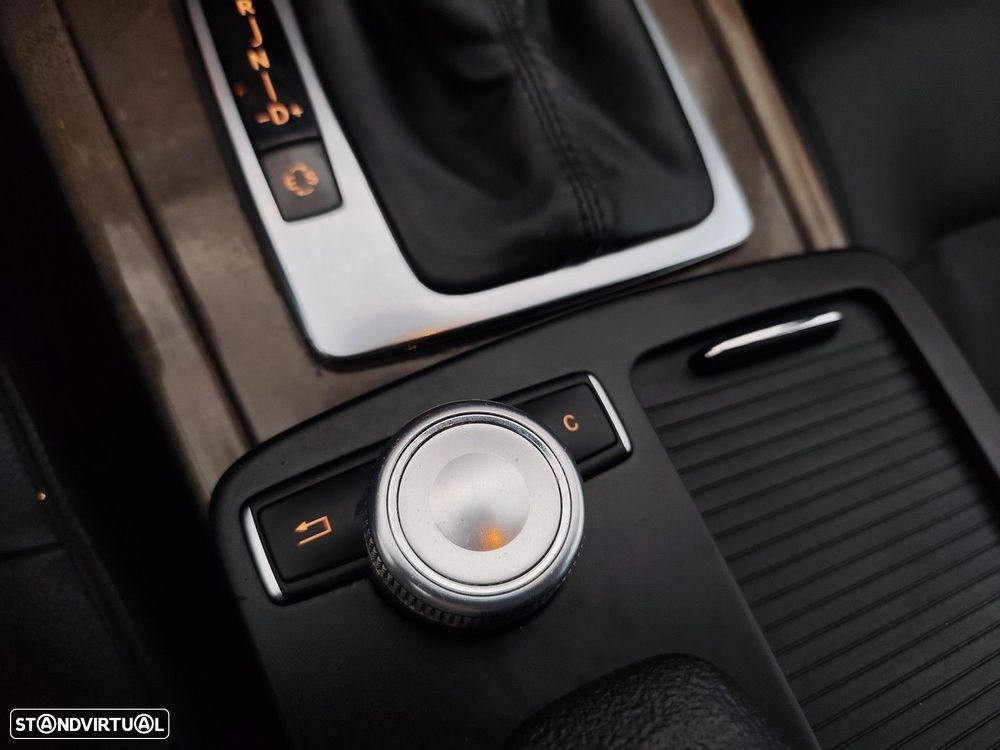 Mercedes-Benz E 250 BlueTEC Elegance Auto. - 27