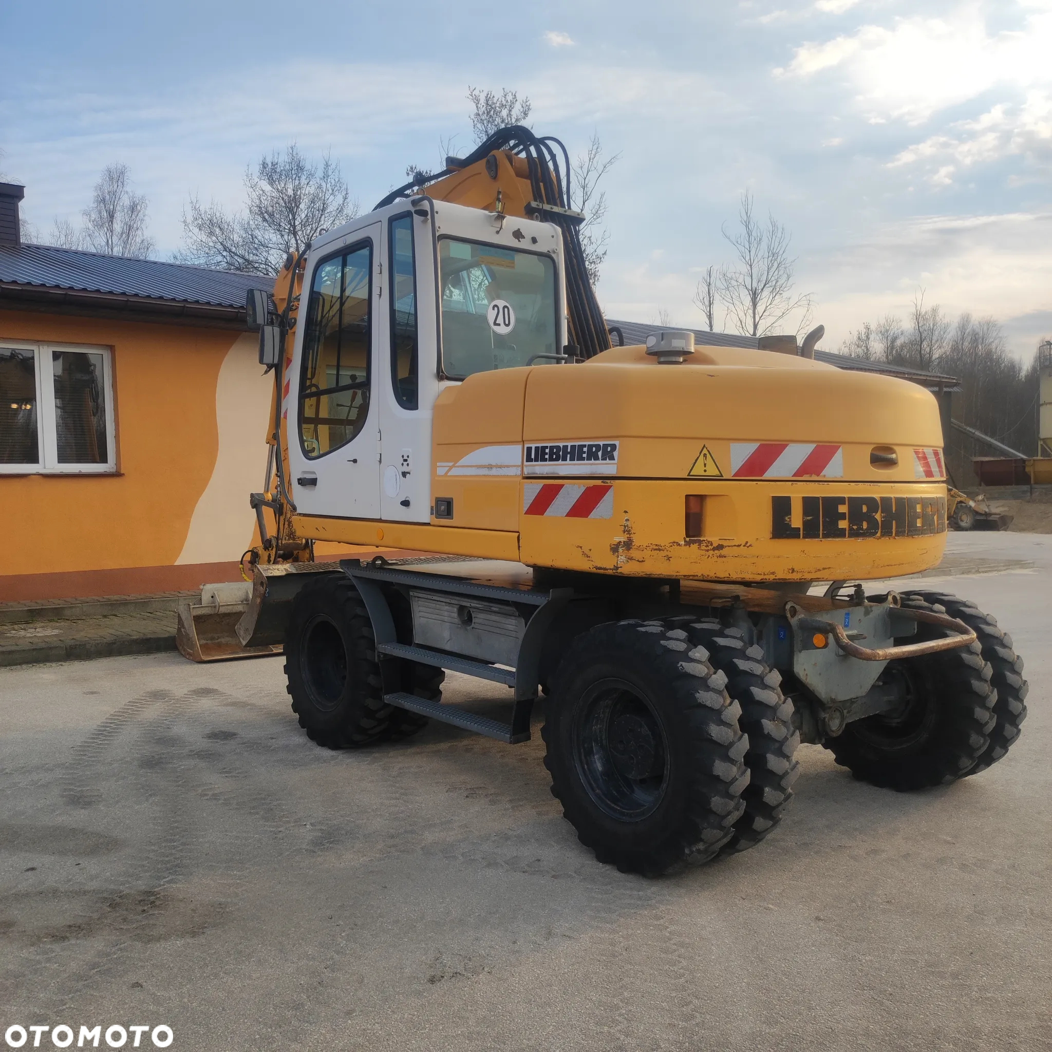 Liebherr 312 - 4