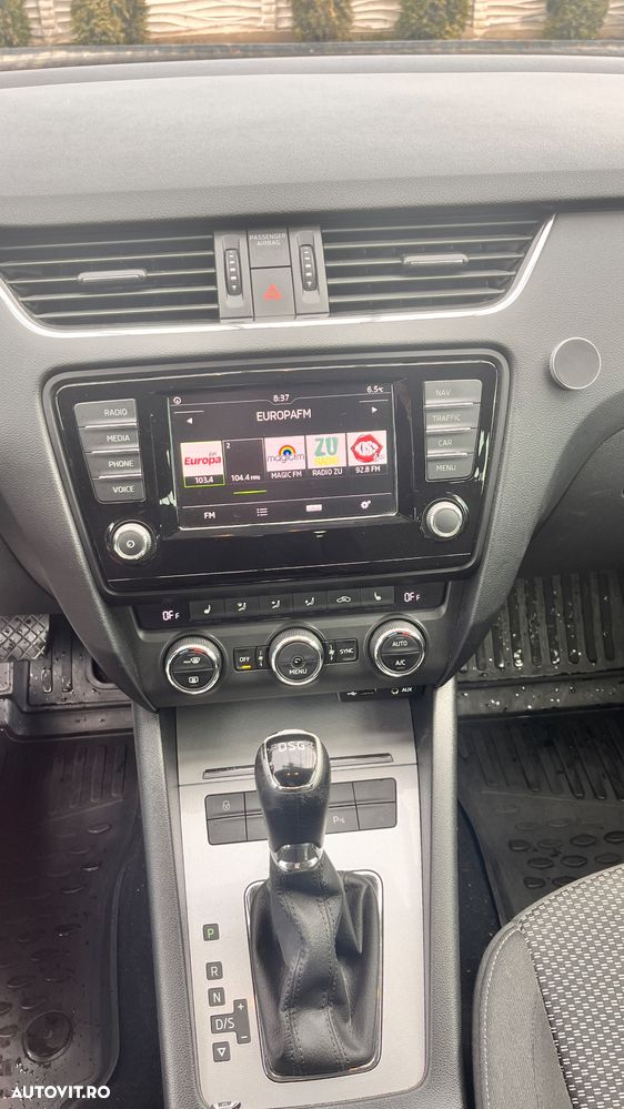 Skoda Octavia 1.6 TDI Green tec DSG Solution - 12