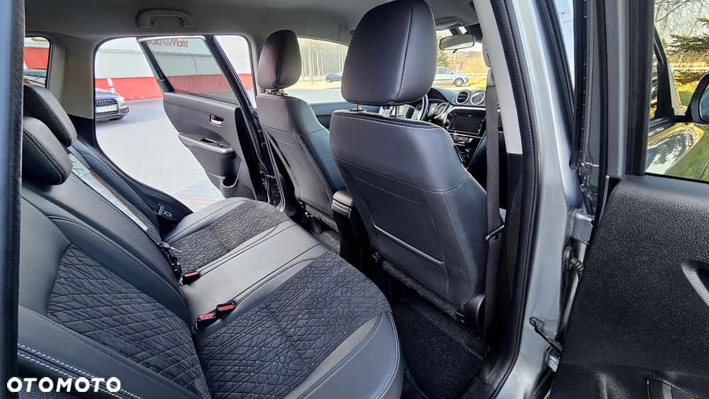 Suzuki Vitara 1.4 Boosterjet Premium 2WD - 36