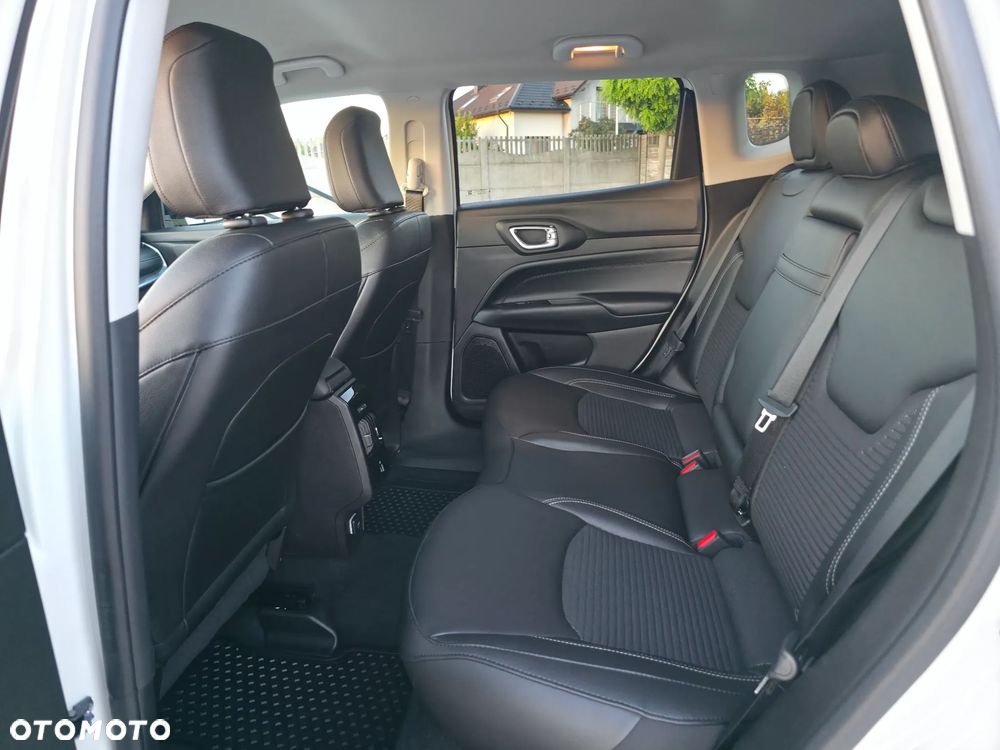 Jeep Compass 1.5 T4 mHEV Limited FWD S&S DCT - 11