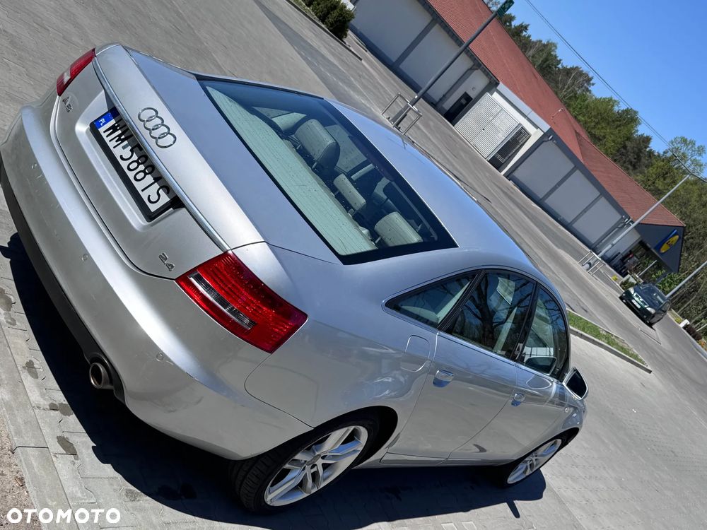 Audi A6 Limousine 2.4 - 4