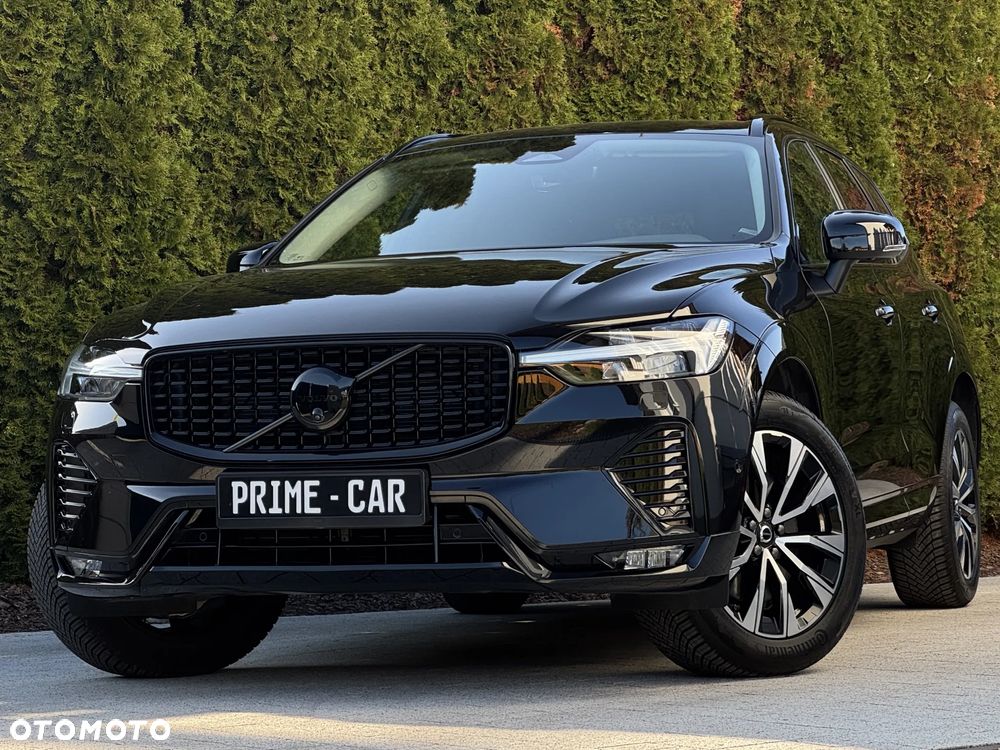 Volvo XC 60 B4 D AWD Plus Dark - 1