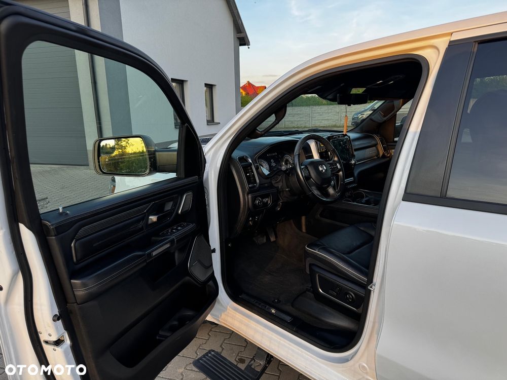 Dodge RAM 1500 5.7 4x4 - 10