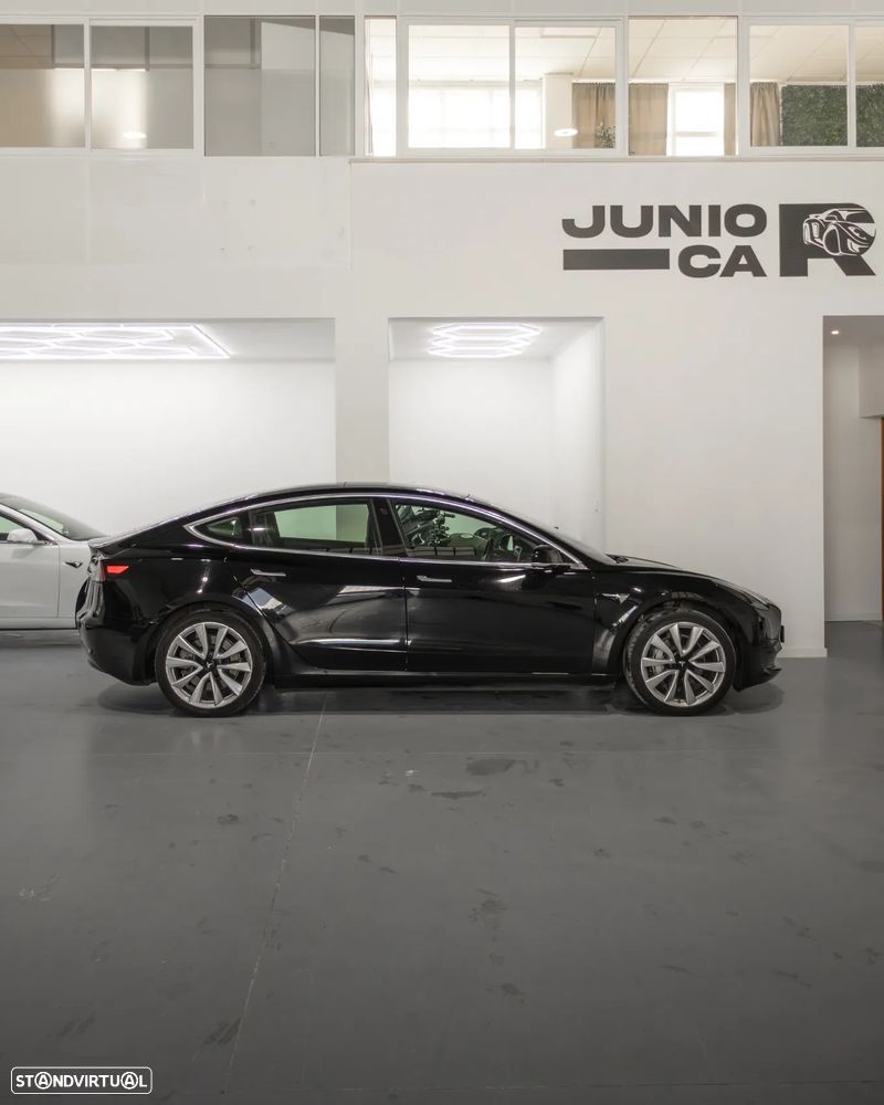 Tesla Model 3 Standard Range Plus RWD - 3