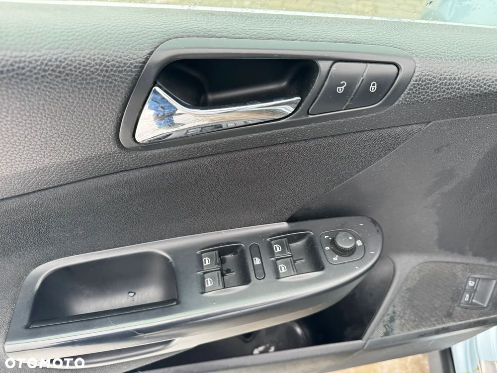 Volkswagen Passat 1.9 TDI Comfortline - 12