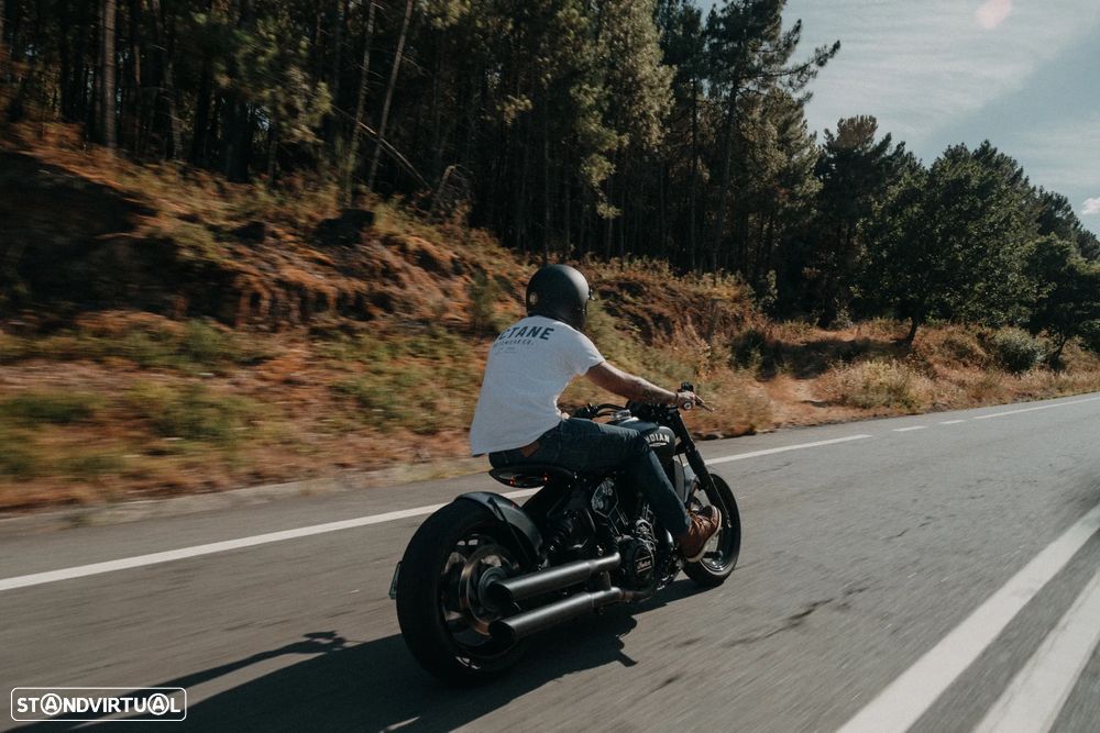 Indian Scout Bobber - 9