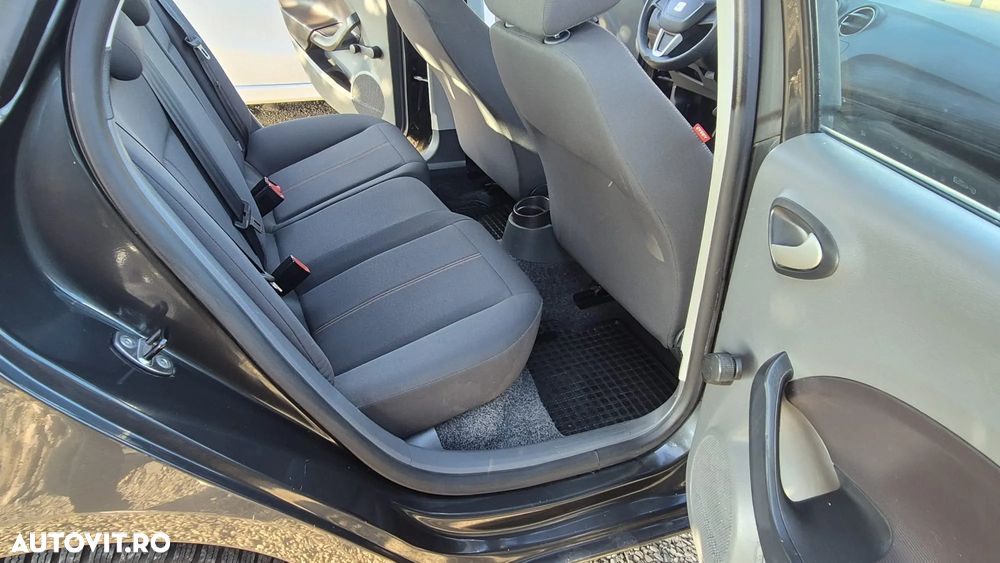 Seat Ibiza 1.4 16V Reference - 10