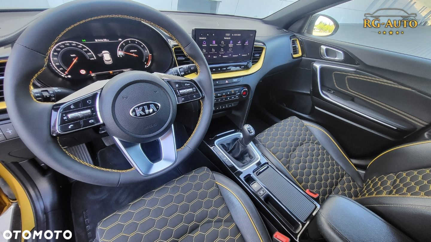Kia XCeed - 37