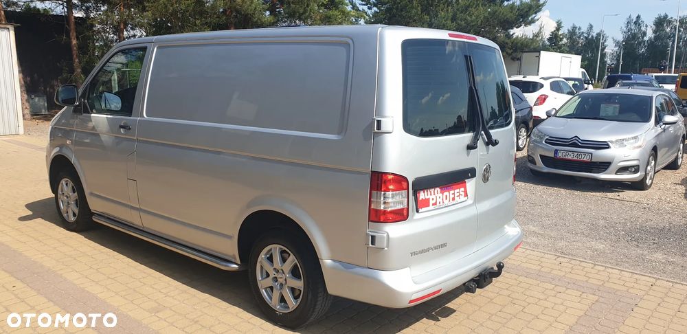 Volkswagen Transporter - 4
