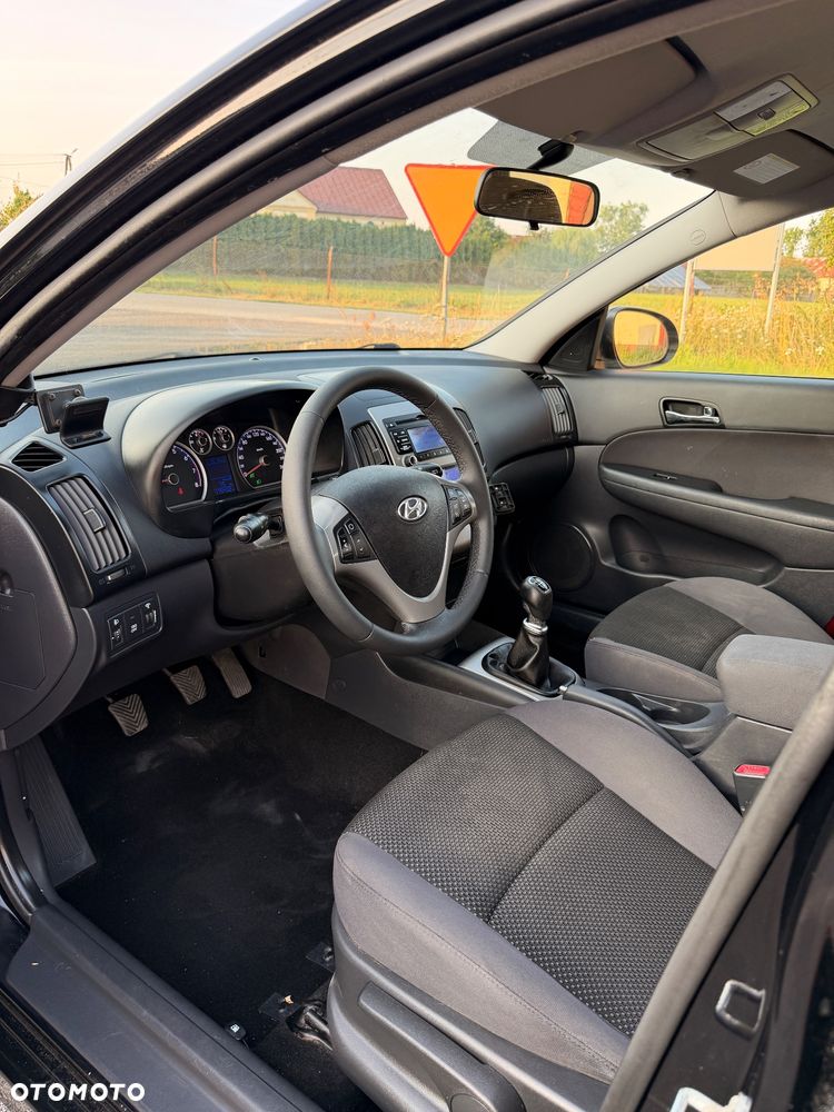 Hyundai i30 i30cw 1.4 blue Comfort - 22