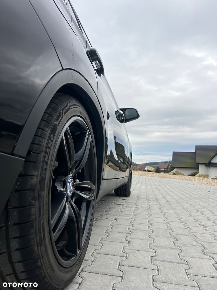BMW X1 xDrive18d Sport Line - 3