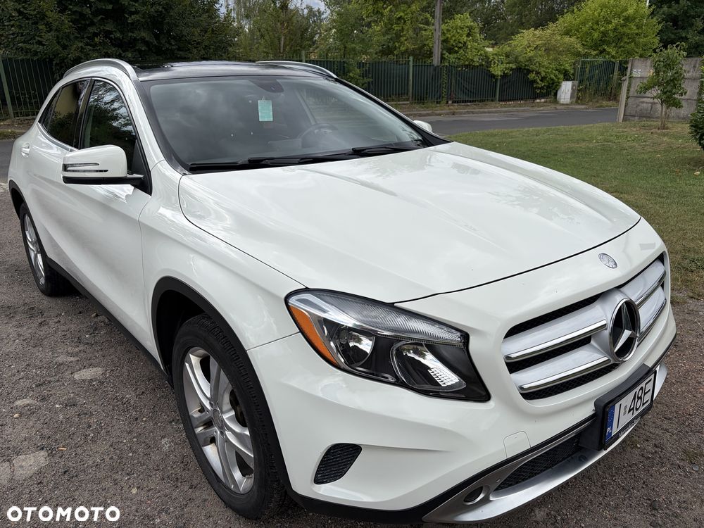Mercedes-Benz GLA - 1