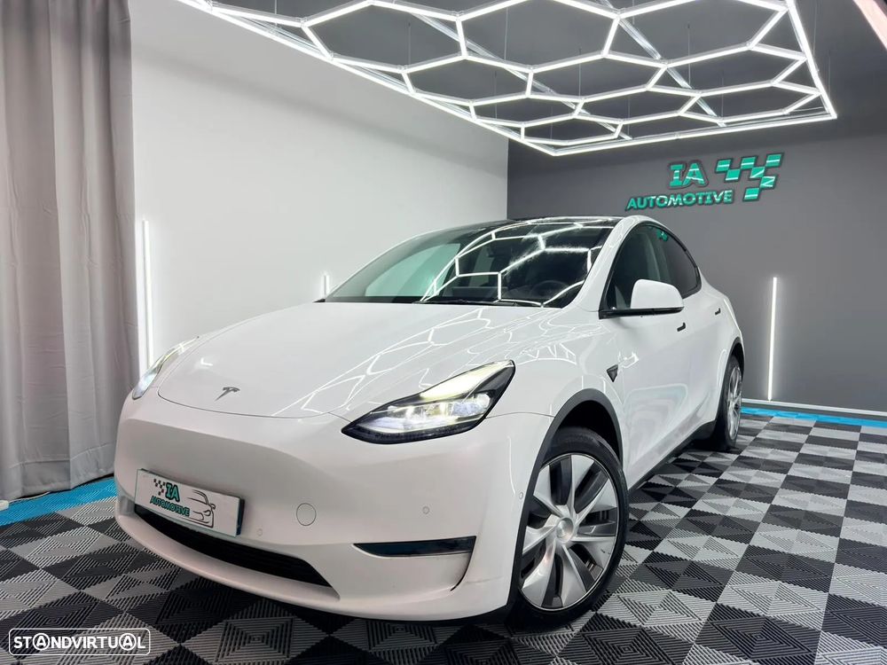 Tesla Model Y Long Range Dual Motor AWD - 1