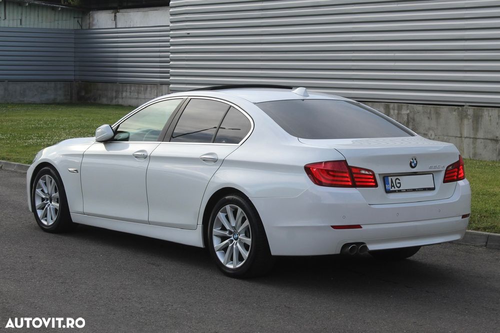BMW Seria 5 520d - 12