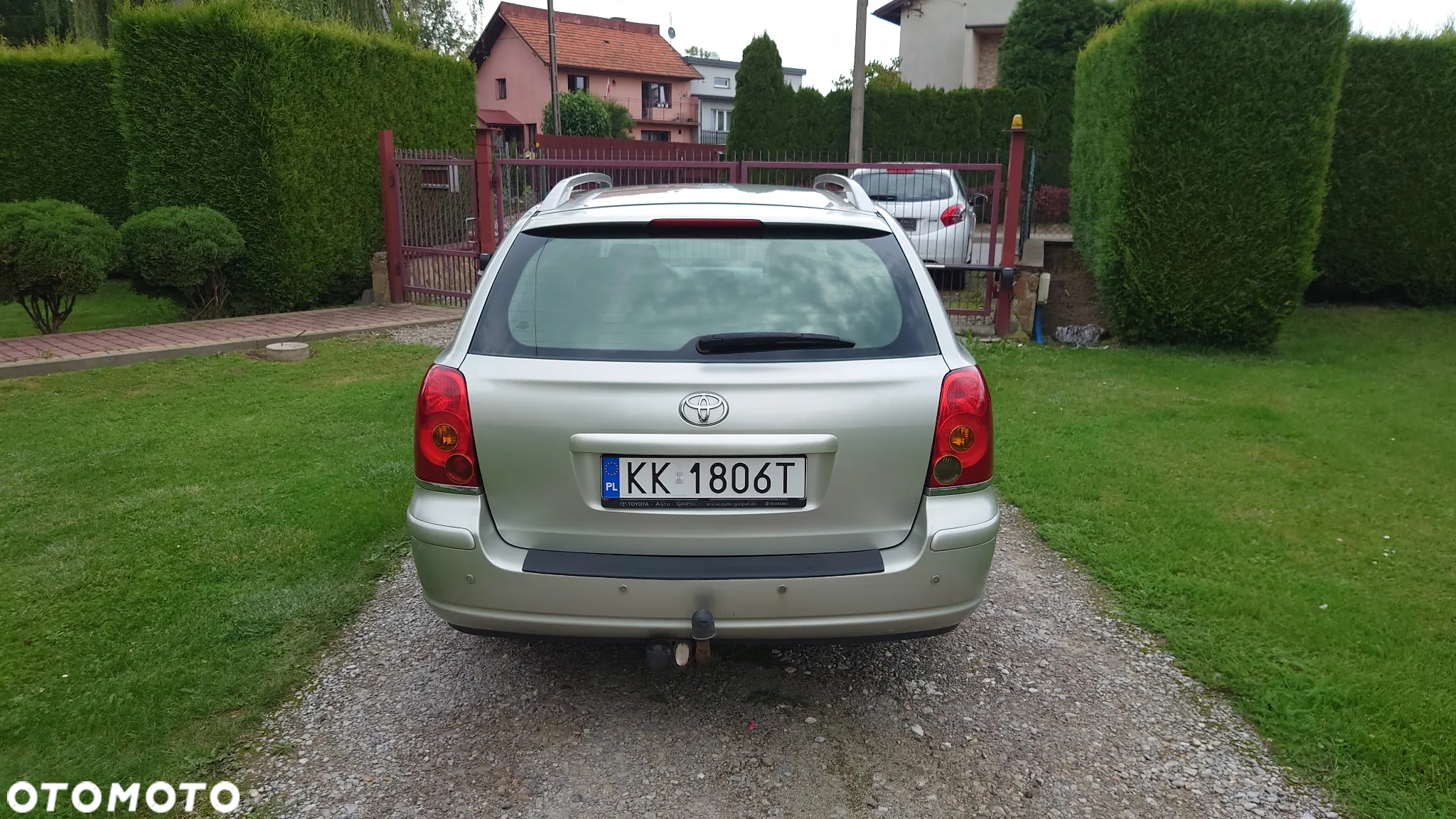 Toyota Avensis 1.8 VVT-i Combi Executive - 12