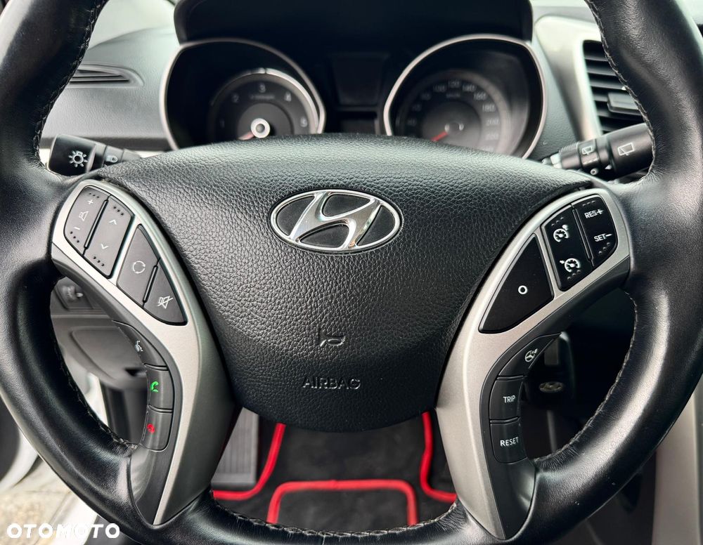 Hyundai i30 blue 1.6 CRDi Classic - 37