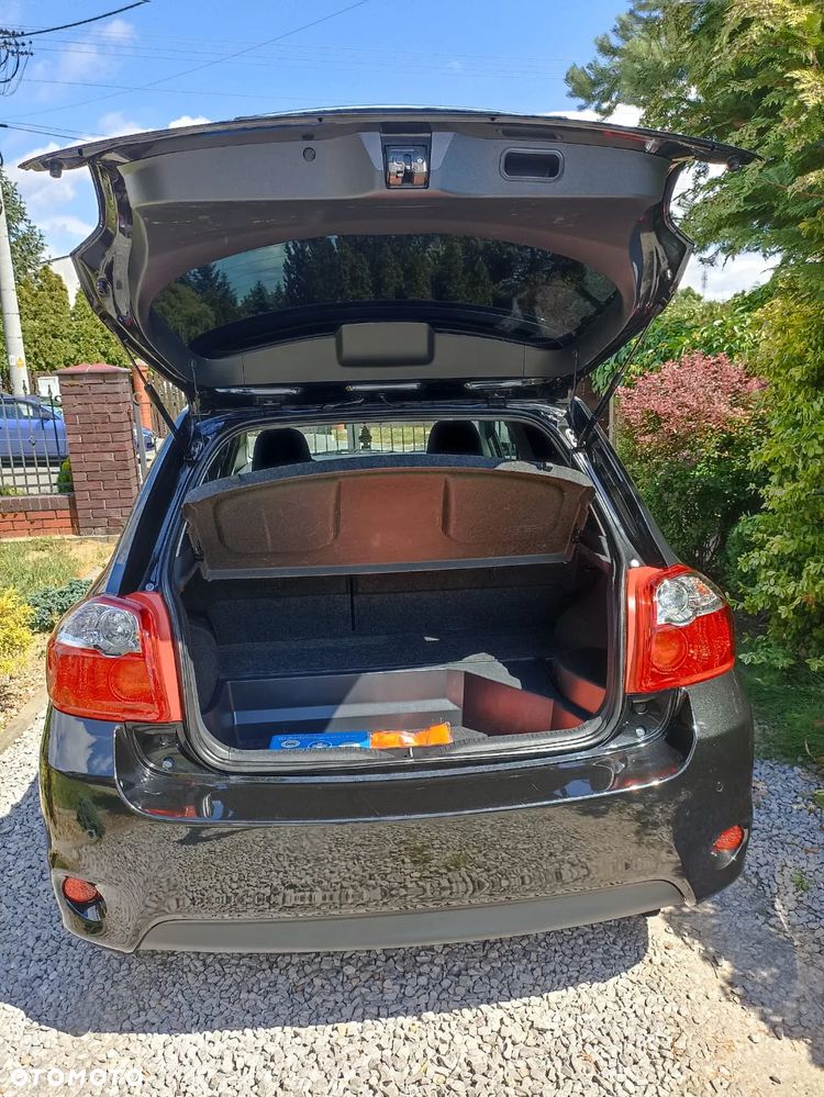 Toyota Auris 1.8 HSD Sol - 10