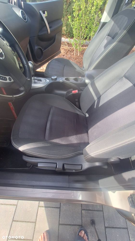 Nissan Qashqai+2 2.0 dCi DPF 4x4 tekna - 9