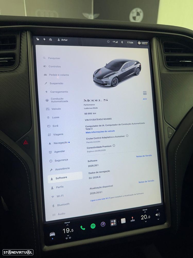Tesla Model S Performance - 26