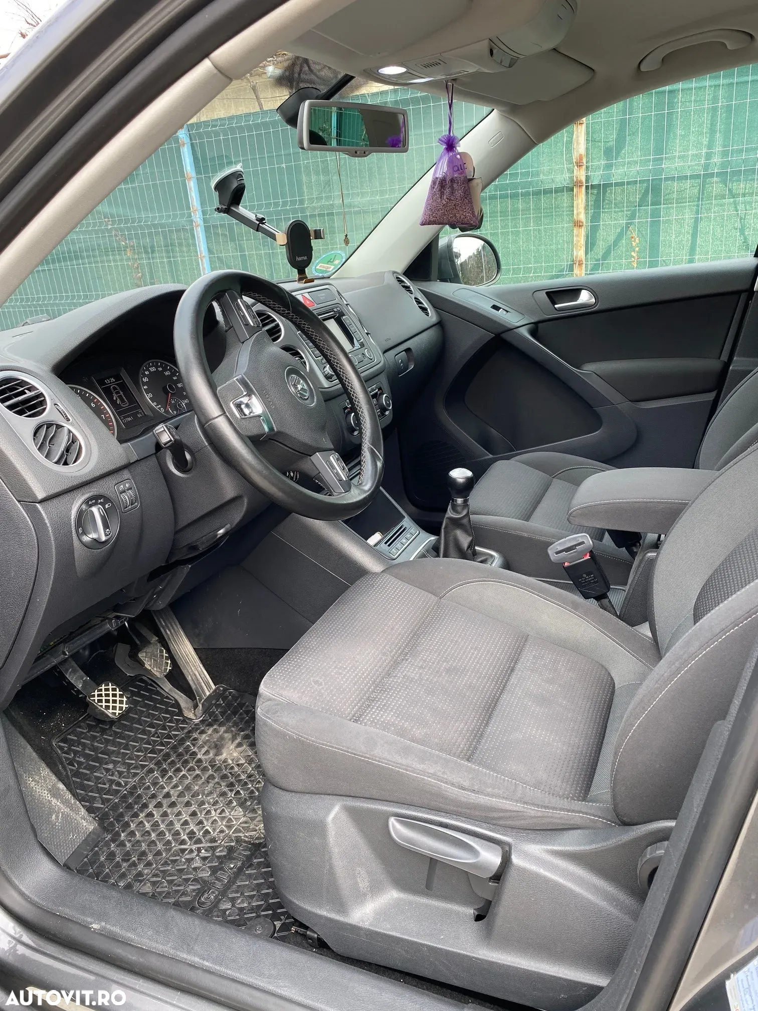 Volkswagen Tiguan - 8