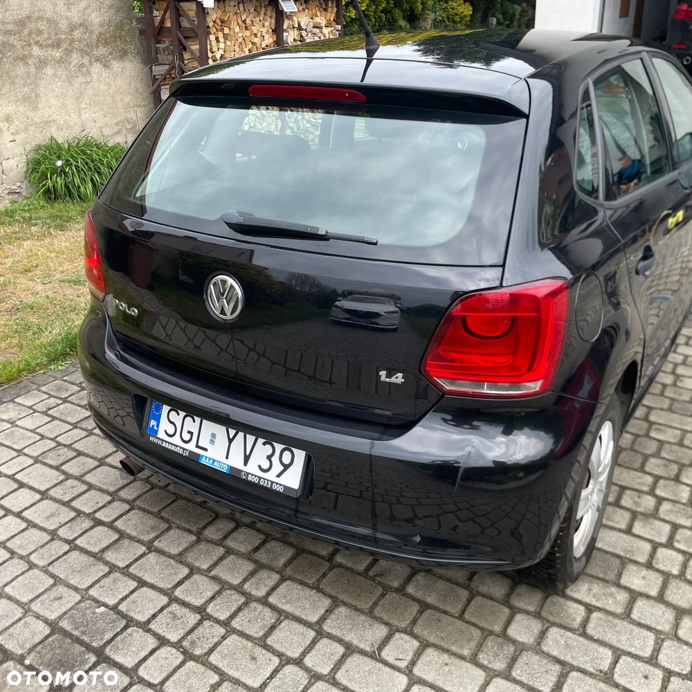 Volkswagen Polo 1.4 16V Trendline - 4